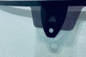 Предно стъкло SKODA KAROQ 2017- СЕНЗОР + КАМЕРА + ОТОПЛЕНИЕ-2 на ниска цена