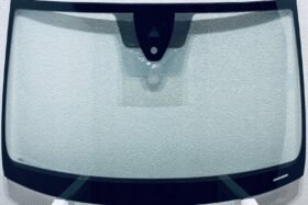 Предно стъкло SKODA KAROQ 2017- СЕНЗОР + КАМЕРА + ОТОПЛЕНИЕ на ниска цена