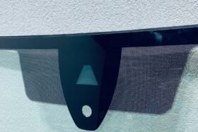 Предно стъкло SKODA KAROQ 2019- SOLAR+КАМЕРА+СЕНЗОР+ОТОПЛЕНИЕ ОРИГИНАЛ-2 на ниска цена