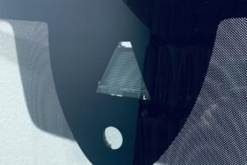 Предно стъкло SKODA KODIAQ 2016-2020 АКУСТИКА+КАМЕРА+СЕНЗОР ОРИГИНАЛ-2 на ниска цена