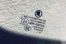 Предно стъкло SKODA KODIAQ 2016-2020 АКУСТИКА+КАМЕРА+СЕНЗОР ОРИГИНАЛ-3 на ниска цена