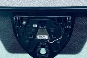 Предно стъкло SKODA KODIAQ 2016-2020 АКУСТИКА+КАМЕРА+СЕНЗОР ОРИГИНАЛ-4 на ниска цена