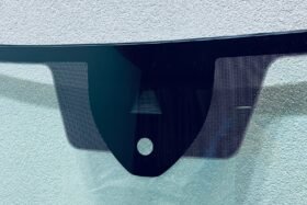 Предно стъкло SKODA KODIAQ 2016- АКУ+КАМ+СЕНЗОР-2 на ниска цена