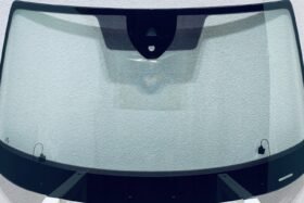 Предно стъкло SKODA KODIAQ 2017-2020 AKU+SOL+SEN+KAM+GRZ+OE на ниска цена