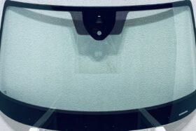 Предно стъкло SKODA KODIAQ 2020 - АКУСТИКА + КАМЕРА + СЕНЗОР + OE на ниска цена