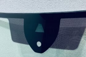 Предно стъкло SKODA KODIAQ 2020- СОЛАРНО+КАМЕРА+СЕНЗОР+ОТОПЛЕНИЕ+ОЕ-2 на ниска цена