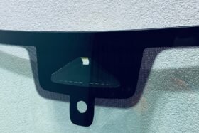 Предно стъкло SKODA KODIAQ 2024 - АКУСТИКА + КАМЕРА + СЕНЗОР + HUD ОРИГИНАЛ-2 на ниска цена