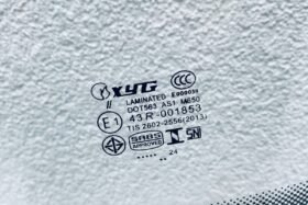 ПРЕДНО СТЪКЛО SKODA OCTAVIA I 1996-2010-3 на ниска цена