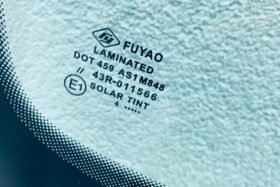 Предно стъкло SKODA OCTAVIA II 2004-2013-3 на ниска цена