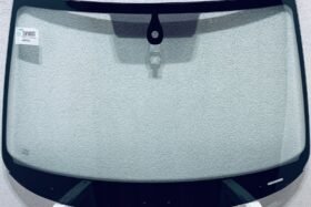 Предно стъкло SKODA OCTAVIA III 2016- СЕНЗОР ЗА ДЪЖД/ЗАЗОР. на ниска цена