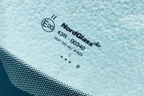 Предно стъкло SKODA OCTAVIA III 2017- КАМЕРА+СЕНЗОР-3 на ниска цена