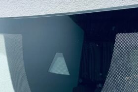 Предно стъкло SKODA SCALA 2019- АКУСТИКА+КАМЕРА + СЕНЗОР+ОТОПЛЕНИЕ+OE-2 на ниска цена