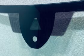 Предно стъкло SKODA SUPERB 2020 - АКУСТИКА + КАМЕРА + СЕНЗОР ОРИГИНАЛ-2 на ниска цена