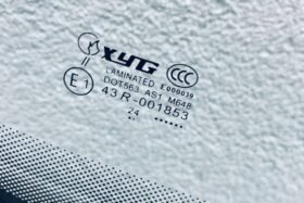 ПРЕДНО СТЪКЛО SKODA SUPERB III SED/KBI 2015- СЕНЗОР-3 на ниска цена