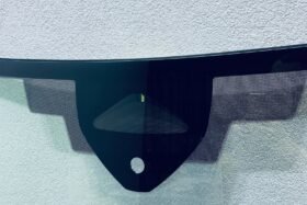 Предно стъкло SKODA SUPERB VW PASSAT 06.2024 - SOLAR + КАМЕРА СЕНЗОР + ОТОПЛЕНИЕ-2 на ниска цена