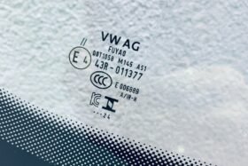 Предно стъкло SKODA SUPERB VW PASSAT 06.2024 - SOLAR + КАМЕРА СЕНЗОР + ОТОПЛЕНИЕ-3 на ниска цена