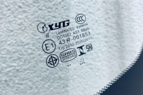ПРЕДНО СТЪКЛО SMART FORFOUR 5D 2004-2006-3 на ниска цена