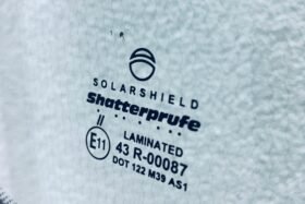 Предно стъкло SPRINTER 06-18 CRAFETR 06-16 GRZ+SEN-3 на ниска цена