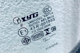 Предно стъкло SSANGYONG KORANDO 2020 - АКУ+КАМЕРА+СЕНЗОР+ОТОПЛЕНИЕ-3 на ниска цена