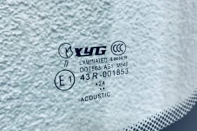 Предно стъкло SSANGYONG TORRES 2022 - АКУСТИЧНО + КАМЕРА + СЕНЗОР-3 на ниска цена