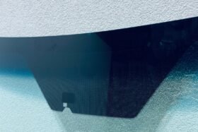 Предно стъкло SSANGYOUNG TIVOLI XLV 2015 - СЕНЗОР-2 на ниска цена