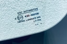 Предно стъкло SUBARU FORESTER SJ 2013- СЕНЗОР ЗА ДЪЖД/ЗАЗОР.-3 на ниска цена