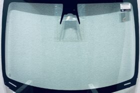 Предно стъкло TESLA Y 2021 - АКУСТИКА + КАМЕРА + СЕНЗОР + ОТОПЛЕНИЕ на ниска цена