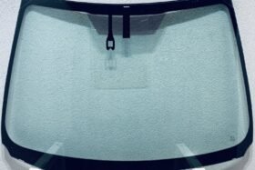 Предно стъкло TOYOTA AURIS II 2012- АКУСТИКА+СЕНЗОР на ниска цена