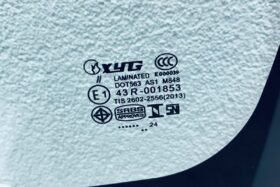 ПРЕДНО СТЪКЛО TOYOTA COROLLA 3/5D 2002-2007 MB L-3 на ниска цена