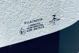 Предно стъкло TOYOTA COROLLA AE EE 1997-2002-3 на ниска цена