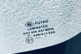 Предно стъкло TOYOTA COROLLA AE/EE 111 1997-2002-3 на ниска цена