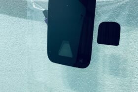 Предно стъкло TOYOTA HILUX 2016- КАМЕРА РАЗПРОДАЖБА-2 на ниска цена