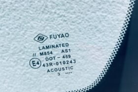 Предно стъкло TOYOTA LANDCRUISER 2010- АКУСТИКА+СЕНЗОР+ОТОПЛЕНИЕ-3 на ниска цена