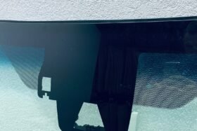 Предно стъкло TOYOTA LANDCRUISER J150 2017- АКУ+КАМ+СЕН+ГРЗ-2 на ниска цена