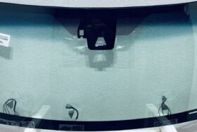 Предно стъкло TOYOTA LANDCRUISER J150 2017- АКУ+КАМ+СЕН+ГРЗ на ниска цена