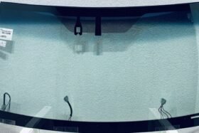 Предно стъкло TOYOTA LANDCRUISER J150 2017- АКУСТИКА+СЕНЗОР+ОГРЯВАНЕ на ниска цена