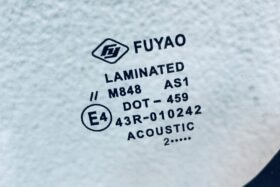 Предно стъкло TOYOTA PRIUS+ 2017- АКУ+КАМ+СЕН-3 на ниска цена