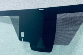 Предно стъкло TOYOTA RAV4 2019- АКУСТИКА+КАМЕРА+ДАТЧИК ЗА ОТОПЛЕНИЕ+ОРИГИНАЛ-2 на ниска цена