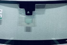 Предно стъкло TOYOTA TACOMA 2018 - КАМЕРА на ниска цена