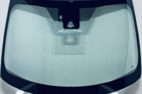 Предно стъкло TOYOTA YARIS CROSS 2020- АКУСТИКА+КАМЕРА+СЕНЗОР на ниска цена