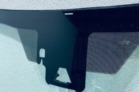 Предно стъкло TOYOTA YARIS CROSS 2021- СЕНЗОР + КАМЕРА + ОТОПЛЕНИЕ-2 на ниска цена