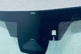 Предно стъкло TOYOTA YARIS CROSS 2024 - КАМЕРА + СЕНЗОР ЗА ОТОПЛЕНИЕ + ОРИГИНАЛ-2 на ниска цена