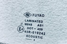 Предно стъкло TOYOTA YARIS III 2016-2020 АКУСТИКА+КАМЕРА+СЕНЗОР-3 на ниска цена