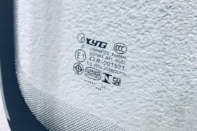 ПРЕДНО СТЪКЛО VOLKSWAGEN PASSAT B6 2005-2010 СЕНЗОР + ОГРЯВАНО-3 на ниска цена