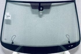 ПРЕДНО СТЪКЛО VOLKSWAGEN PASSAT B6 2005-2010 СЕНЗОР + ОГРЯВАНО на ниска цена