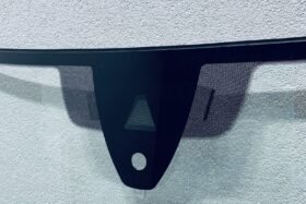 ПРЕДНО СТЪКЛО VOLKSWAGEN PASSAT B8 SD/KBI 2014- КАМ+СЕНЗОР-2 на ниска цена