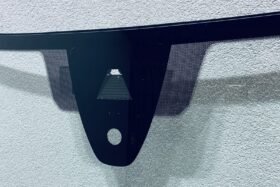 ПРЕДНО СТЪКЛО VOLKSWAGEN TIGUAN II 2020- КАМЕРА+СЕНЗОР-2 на ниска цена