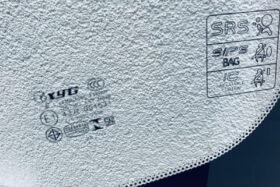 ПРЕДНО СТЪКЛО VOLVO S40/V40 1996-2003-3 на ниска цена