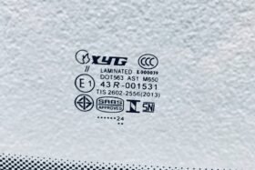 ПРЕДНО СТЪКЛО VOLVO S40/V50 2003-2006 СЕНЗОР-3 на ниска цена