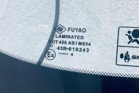 Предно стъкло VOLVO S60 V60 2012- СЕНЗОР+КАМЕРА+ОТОПЛЕНИЕ-3 на ниска цена